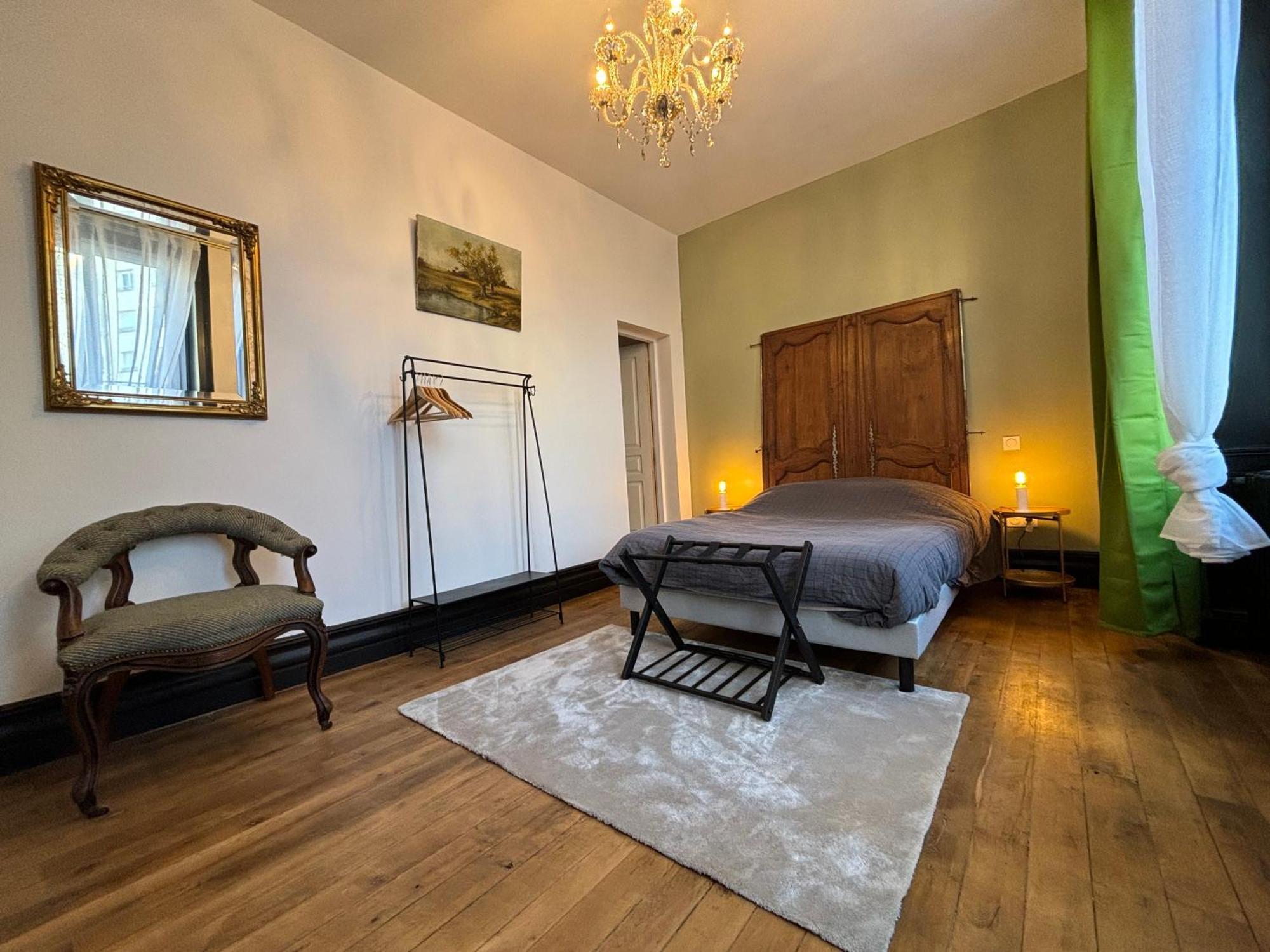 Châteauroux Maison A La Guitarde - Hotel Particulier Hippolyte מראה חיצוני תמונה